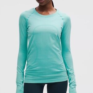 Lululemon Swiftly Tech Long Sleeve Crew! 
Size 8